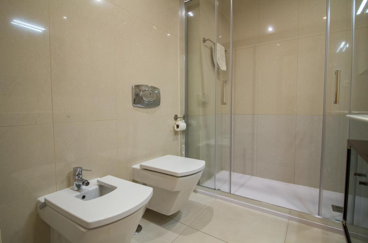 Cliff-Top Townhouse With Stunning Ocean Views Carvoeiro  Esterno foto